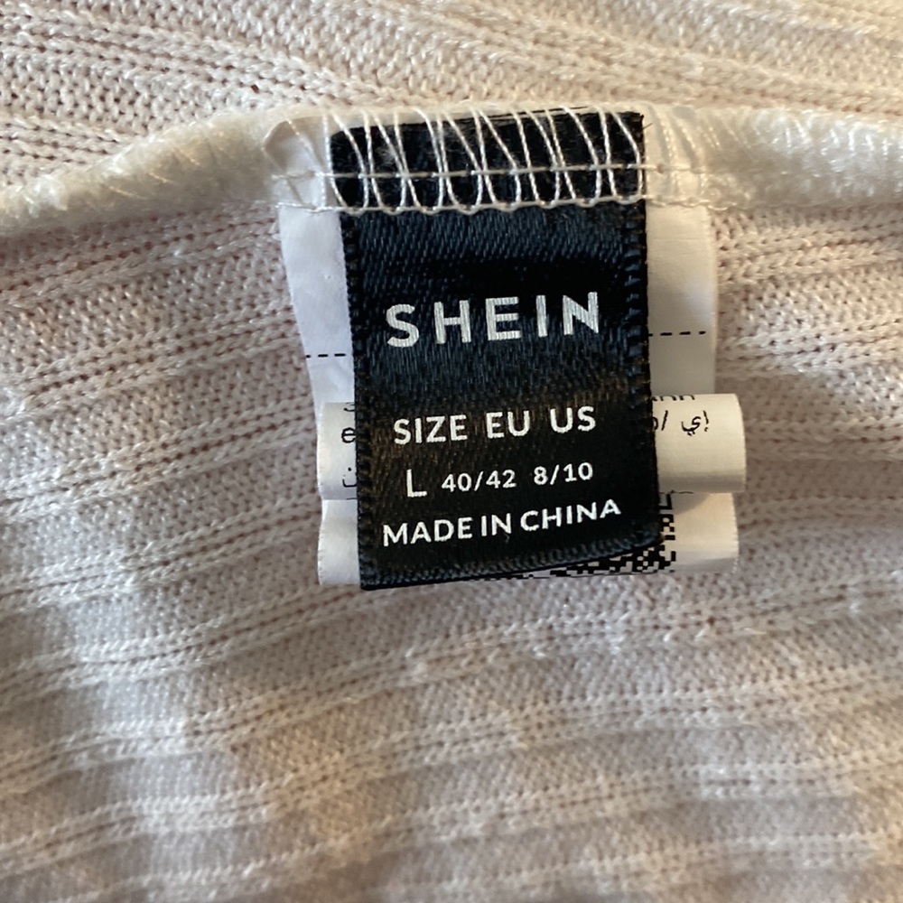 3/$20 - SHEIN White Criss-cross Cropped Tank - Picture 5 of 5